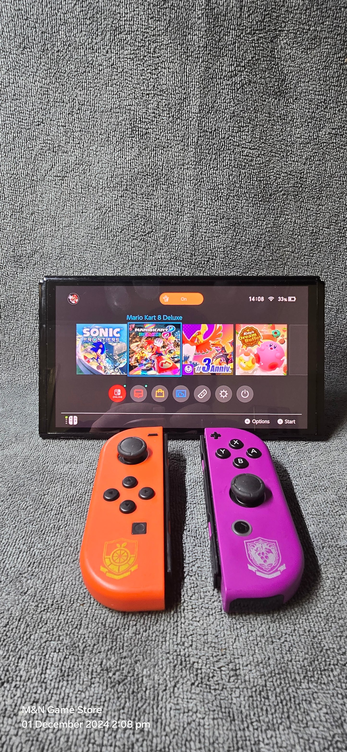 Nintendo Switch OLED Pokemon scarlet and violet edition + 2 Installed games & 4x physical games